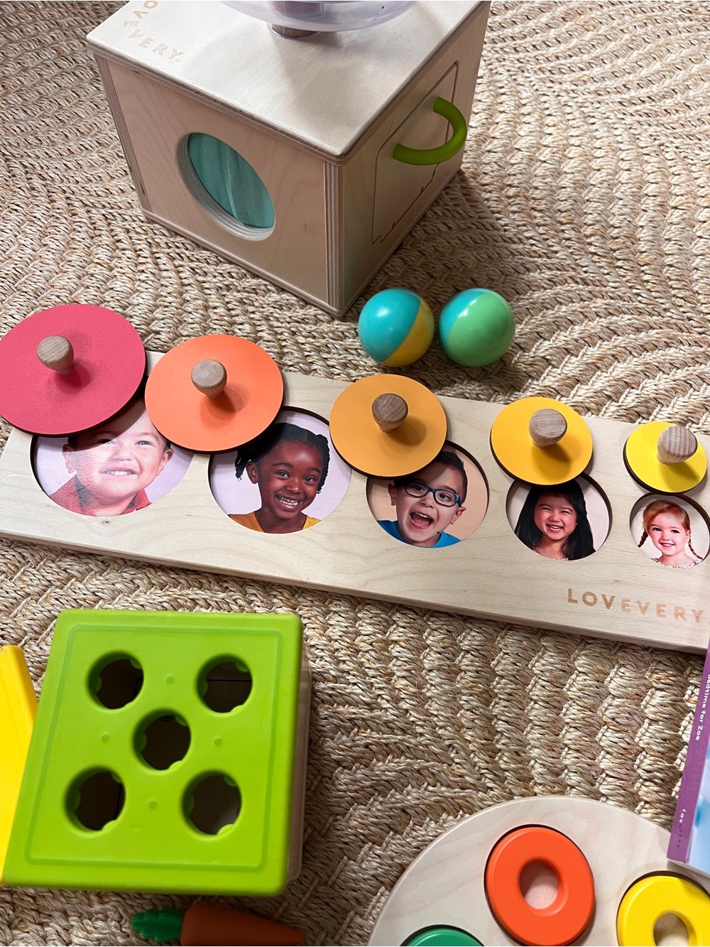 Lovevery 13-15M Kit - The Babbler Playkit - Picture 6 of 8